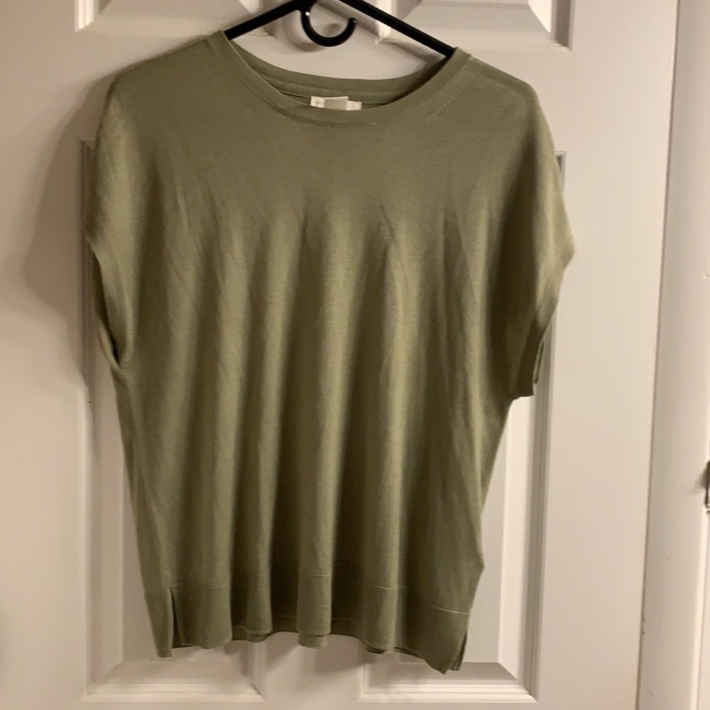 Hm top small new